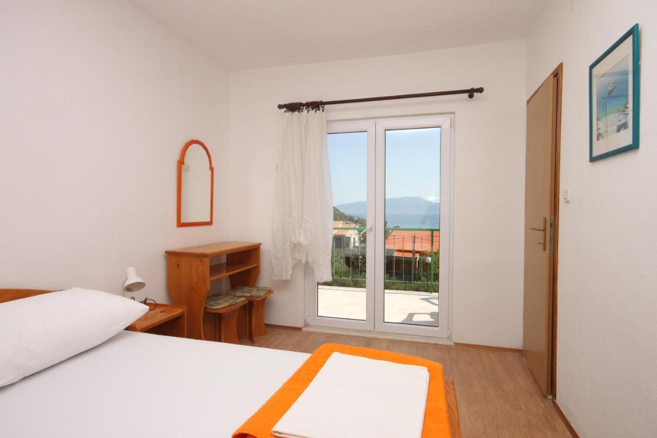 Apartments And Rooms With Parking Space Gradac, Makarska - 6819 Градац Экстерьер фото