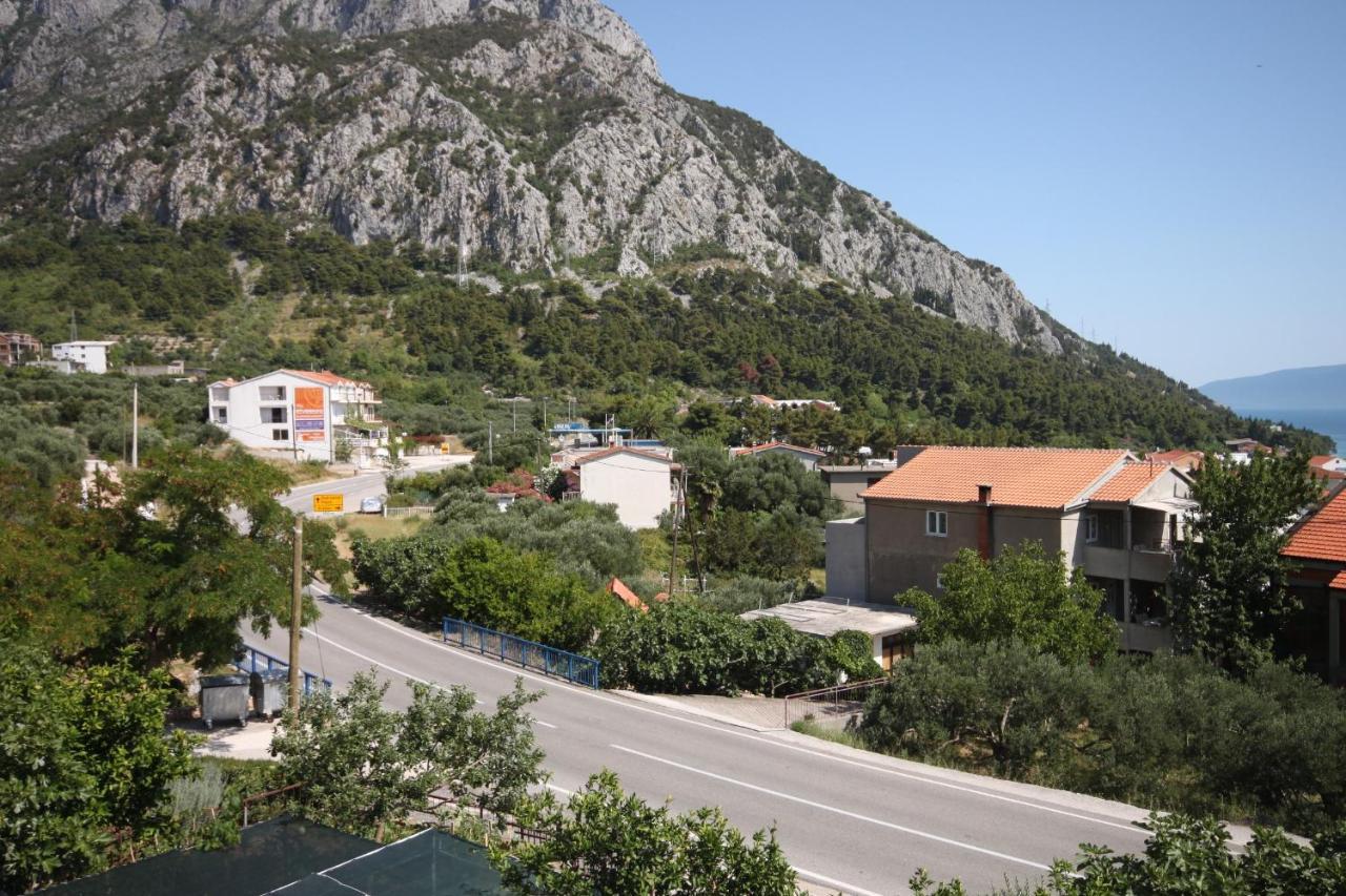 Apartments And Rooms With Parking Space Gradac, Makarska - 6819 Градац Экстерьер фото