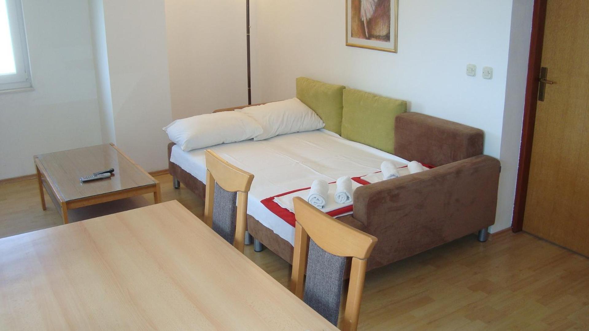 Apartments And Rooms With Parking Space Gradac, Makarska - 6819 Градац Номер фото